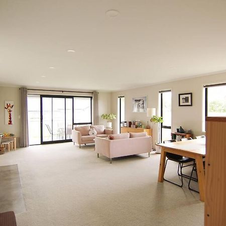 House In Hamilton Villa Екстериор снимка