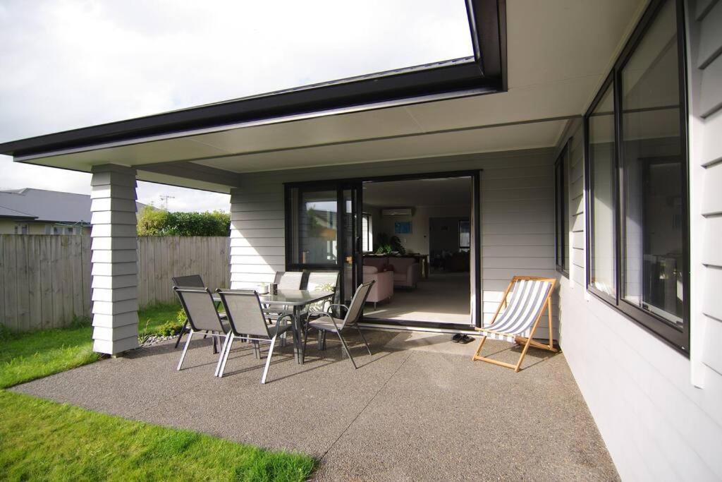 House In Hamilton Villa Екстериор снимка