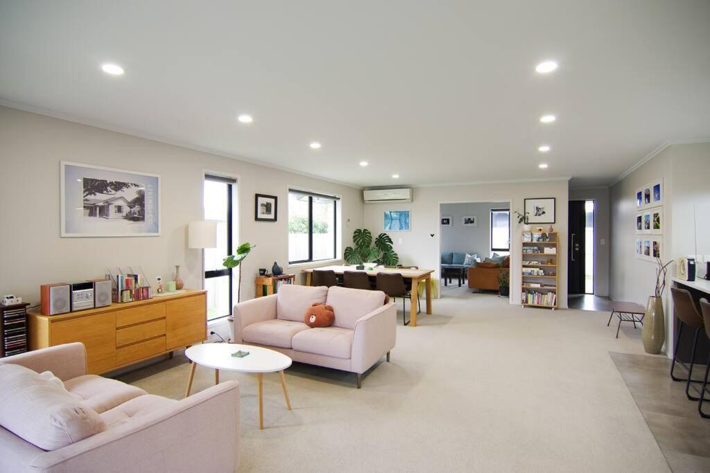 House In Hamilton Villa Екстериор снимка